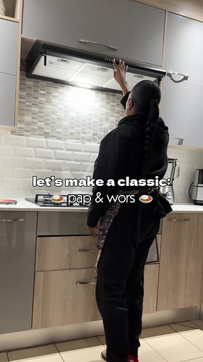 Delicious and Simple ‘Wors & Gravy’ Recipe | South African Comfort Food