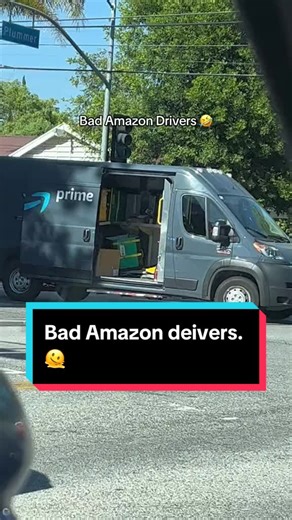 Bad Amazon Drivers 🤣#VozDosCriadores #amazondriversbelike #amazondriver #amazondeliverydriver #amazonfinds #funny #ford #fordtransit #baddrivers #fypシ゚viral #duet #stepvans #deliveryjob #california #jackass #latraffic #redlight #amazonlife #taylorswift
