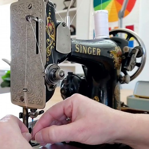 Antique Singer 128 Sewing Machine
