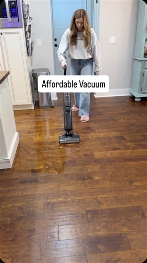 4.8K views · 296 reactions | 粒﫧This vacuum is SO good & super affordable! You can vacuum & mop at the same time! I paid a LOT more money for my Tineco wet dry mop and this one is more than half the price of what I paid for that one right now and is JUST AS GOOD! This would be such a great Christmas gift!  I’ll leave the link in the comments!!! #vacuum #wetdryvacuum #dreamevacuum @dreame.usa @dreame_tech #cleantok #cleaningmotivation | Amy Darley | Facebook