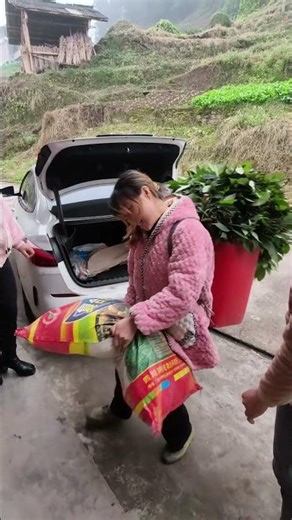 Good Deeds Go Unrewarded; Do The Poor Not Deserve Respect? #funny #adventure #love