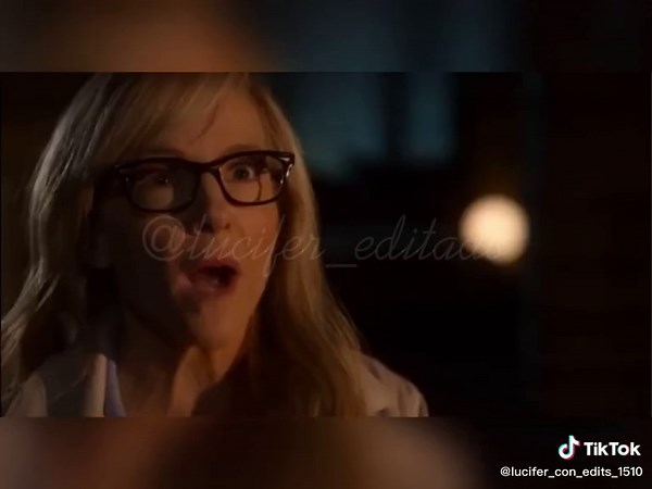 Lucifer muestra sus alas de diablo #lucifermorningstar