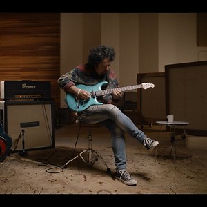 Steve Lukather - Music Man Luke III #guitar #stevelukather #musicmanguitars | Shred Music TV