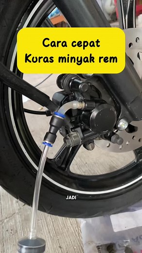 Cara Cepat Kuras Minyak Rem dengan Alat Efektif