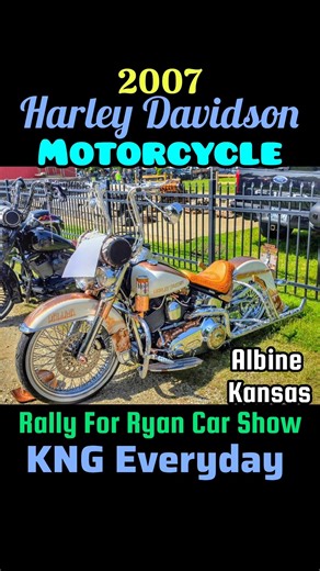 "Bling" 2007 Harley Davidson Deluxe Motorcycle #harleydavidson #motorcycle #bling #custom #bikelife