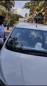 Goan Reporter News:: Watch Goans caught outside Vehicle using Police Logo Board, listen what he said ( A Viral Video) | Goan Reporter
