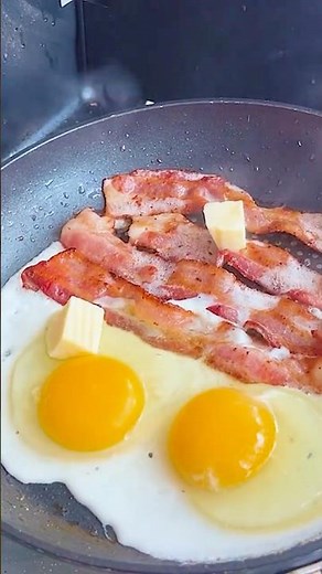 The SECRET to a PERFECT Camping Breakfast is Bacon and Eggs and Cheese