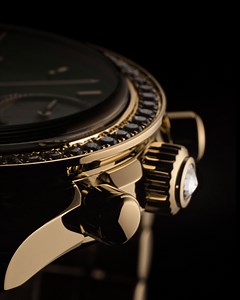 141K views · 2.6K reactions | If you love to wear gold - follow the glow. Our extended Speedmaster 38 mm collection has models in 18K Sedna™ Gold and 18K Moonshine™ Gold. Each with 52 diamonds on the bezel. omegawatches.com/Speedmaster38Collection #OMEGA #Speedmaster | OMEGA Watches | Facebook