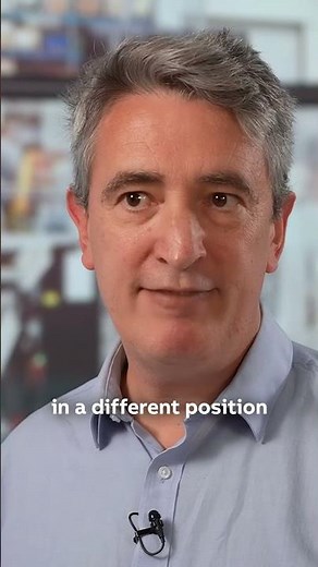 How robots on production lines adapt in real-time