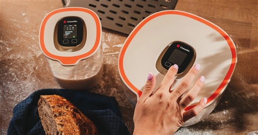 Smart sourdough kit uses onboard AI to help you bake bread