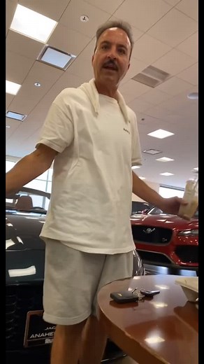 lexy (@lexyylexyy)’s videos with Monkeys Spinning Monkeys - Kevin MacLeod & Kevin The Monkey