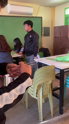 Discovering Water with Sticks: A Fascinating Experiment