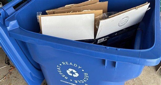 Will my extra recycling bags be picked up outside the blue bin? Ontario’s privatized recycling has new change coming to some communities