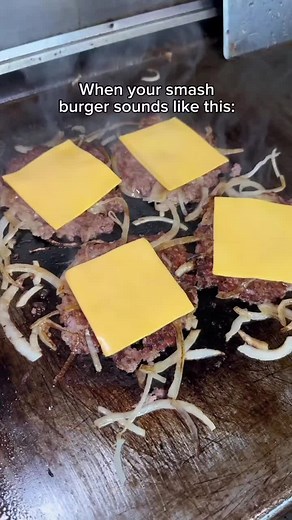 When your smashburger sounds like this 😍 #asmr #burger #cooking #smashburger #fyp
