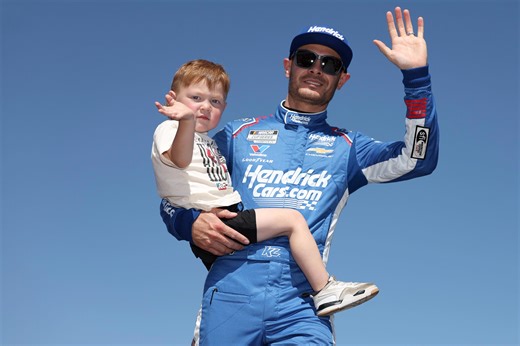 Who won NASCAR O'Reilly Series Las Vegas race? Winner is Kyle Larson, plus full results