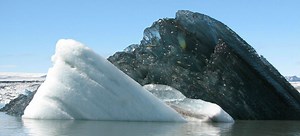 Foto: Asombra iceberg negro a usuarios de internet