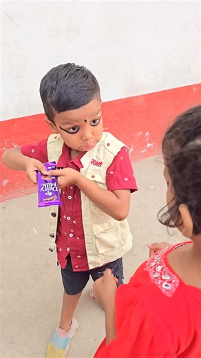 Ye meri chocolate hai 😱 #chocolate