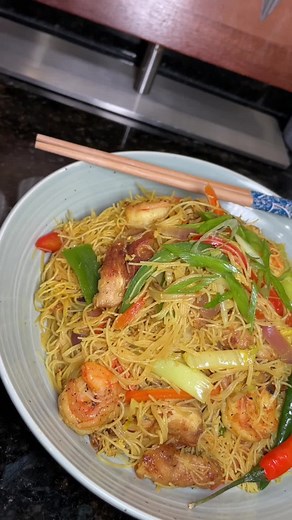 Delicious Singapore Mei Fun Noodles Recipe