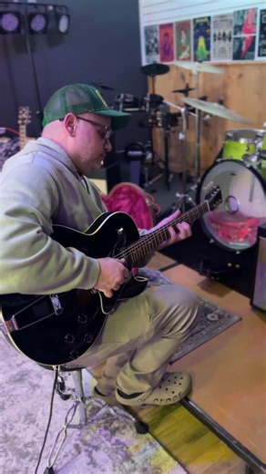 1998 Gibson ES 135 Black
