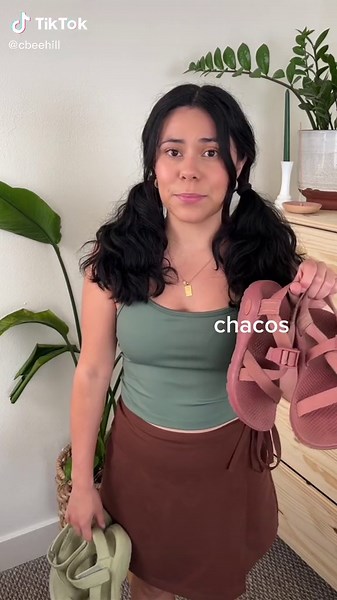 Chacos vs Tevas: Which Outdoor Sandal is Right for You?