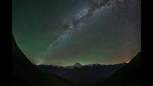 子梅垭口星空延时摄影