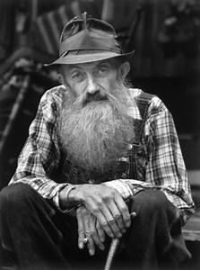 Popcorn Sutton - The Ultimate Moonshiner