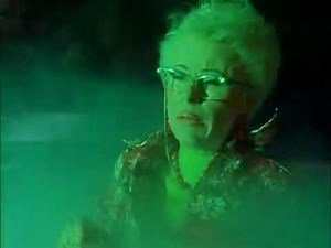 Tracey Ullman - Ruby Romaine Alien Abduction