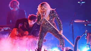 Download lagu MP3 Lady Gaga Full Album, 15 Video YouTube MP3, Termasuk Lagu Shallow - Tribunlampung.co.id