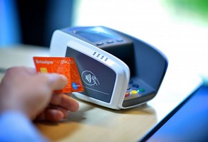 Contactless spending limits rise to £100