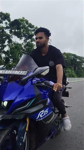 Yamaha, R15 V4 vs r1 comparison, R15 review, Yamaha bikes, sport bikes