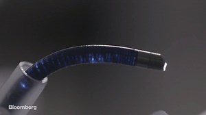 60K views · 344 reactions | This robot may be the surgeon of the future https://bloom.bg/2DQffDw | Bloomberg | Facebook