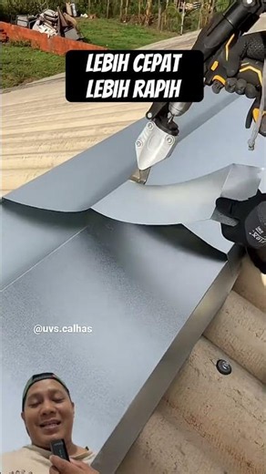 How to cut galvalume rain gutter sheets #shorts #diy #craft #construction #woodworking