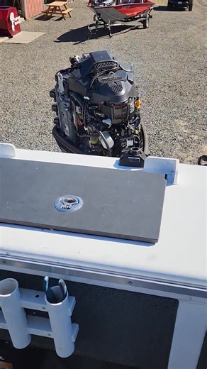 Short video on that newer Honda BF200D. Showing the starter turning, but not engaging with the flywheel. I checked both batteries, battery cables, battery connections, etc. Those are all good. It was the starter. When I removed the starter, it was rusty & corroded. | Outboard Madness