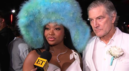 Summer Walker debuts romance with older mystery man at VMAs