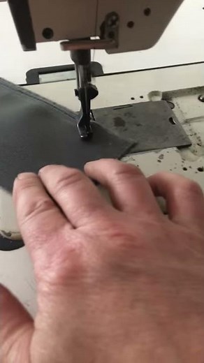 Singer 211-A567A3 walking foot industrial sewing machine