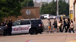 8 killed, 7 injured in shooting rampage at Texas mall