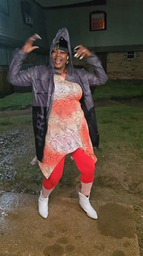 RAIN ON ME🎵❤️🔥🌬 HAPPY 51ST BIRTHDAY 🎂 TO ME!! THANK YOU LORD FOR BLESSING ME🙏🙏 IF YOU WANNA BLESS ME! HERES MY $$ CASH APP $PRETTYMFNSAND 💯💪❤️🔥 i do not own the copy rights to the music playing in the back ground | Pretty Sand