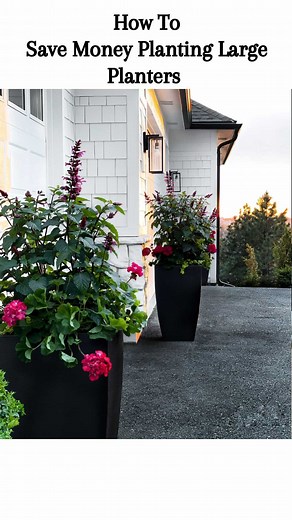 Hillary | Design | LifeStyle | Content Creator | Money Saving Tips for Planting Large Planters 🪴 I love oversized planters for my flowers, but the bags of dirt to fill them are not only... | Instagram