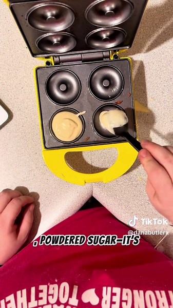 Mini Donuts In Minutes with Babycakes Maker