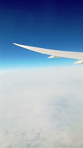 window view on sky #airplaneambience #aviation