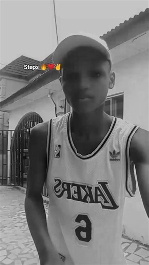 Abeg who mix these song 🤭☺️ #fypシ゚viral🖤tiktok #steps #dance #dancetok #fizyfrosh