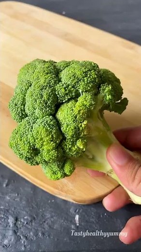 Broccoli Tikkis Recipe | Broccoli Cutlet Recipe | Healthy snacks #shorts #broccoli #healthysnacks