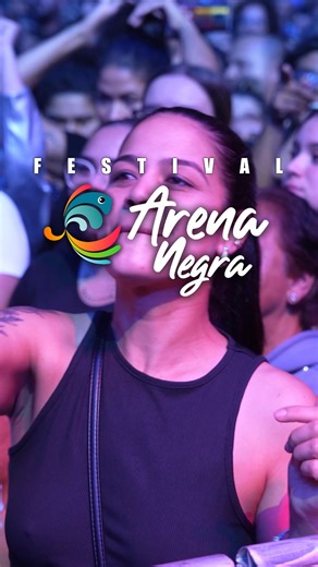 🎵✨ ¡Vuelve el Festival Arena Negra a la playa de Gran Tarajal, Fuerteventura! 🌊 Prepárate para dos noches mágicas junto al mar, los días 7 y 8 de noviembre. 🎤 Viernes 7: Antonio Orozco, Miguel Ríos, Aldara y Grupo Extra. 🔥 Sábado 8: Abraham Mateo, Guaynaa, El Duende Callejero y Lucho RK. Además… ¡vive el festival de día con toda la energía del verano en noviembre! ☀️🎶 El gran evento musical del año te espera bajo el cielo majorero. 👉 Organiza: Cabildo de Fuerteventura 🤝 Colaboran: Cultura