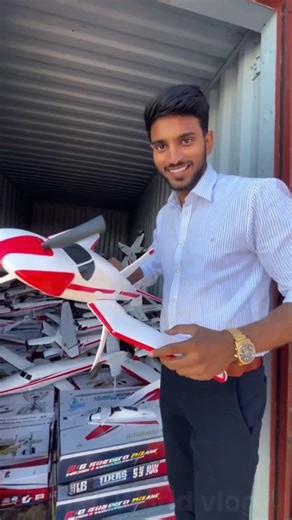 Container me mila remote control aeroplane #mystery #shortsfeed #shorts