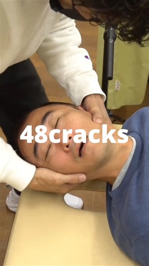 【ASMR chiro crackingボキボキ整体】全身ボリボリここまで鳴るとは！連続４８ボキボキ！Full body adjustment from Japan #shorts #asmr
