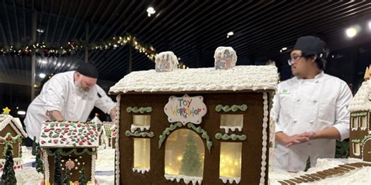 Christmas Town arrives to the Captain Cook Hotel