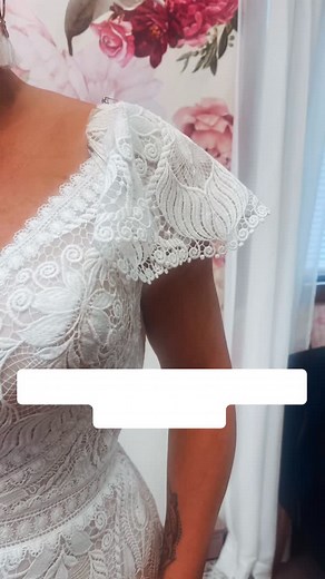 ✨From Vision to Stitch✨ This beautiful bride came in with extra fabric and a dream of sleeves — and we made it happen right in the fitting room! 🙌 I started draping a custom sleeve on her during the fitting, and we played around with the shape until it felt just right. The spark in her eyes when she saw it come to life? Pure magic. 💫 From the first pin to the final stitch, this is what custom bridal is all about. 💍🧵 #BridalAlterations #CustomSleeves #BridalStyle #FittingToFinish #WeddingDres