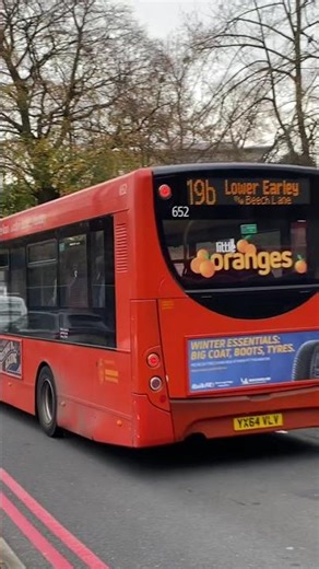 Reading Buses 652 (YX64 VLV)