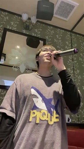 Tochimaru-chan sings Christmas Eve!