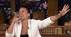 Alicia Keys channels her inner Adele on The Tonight Show